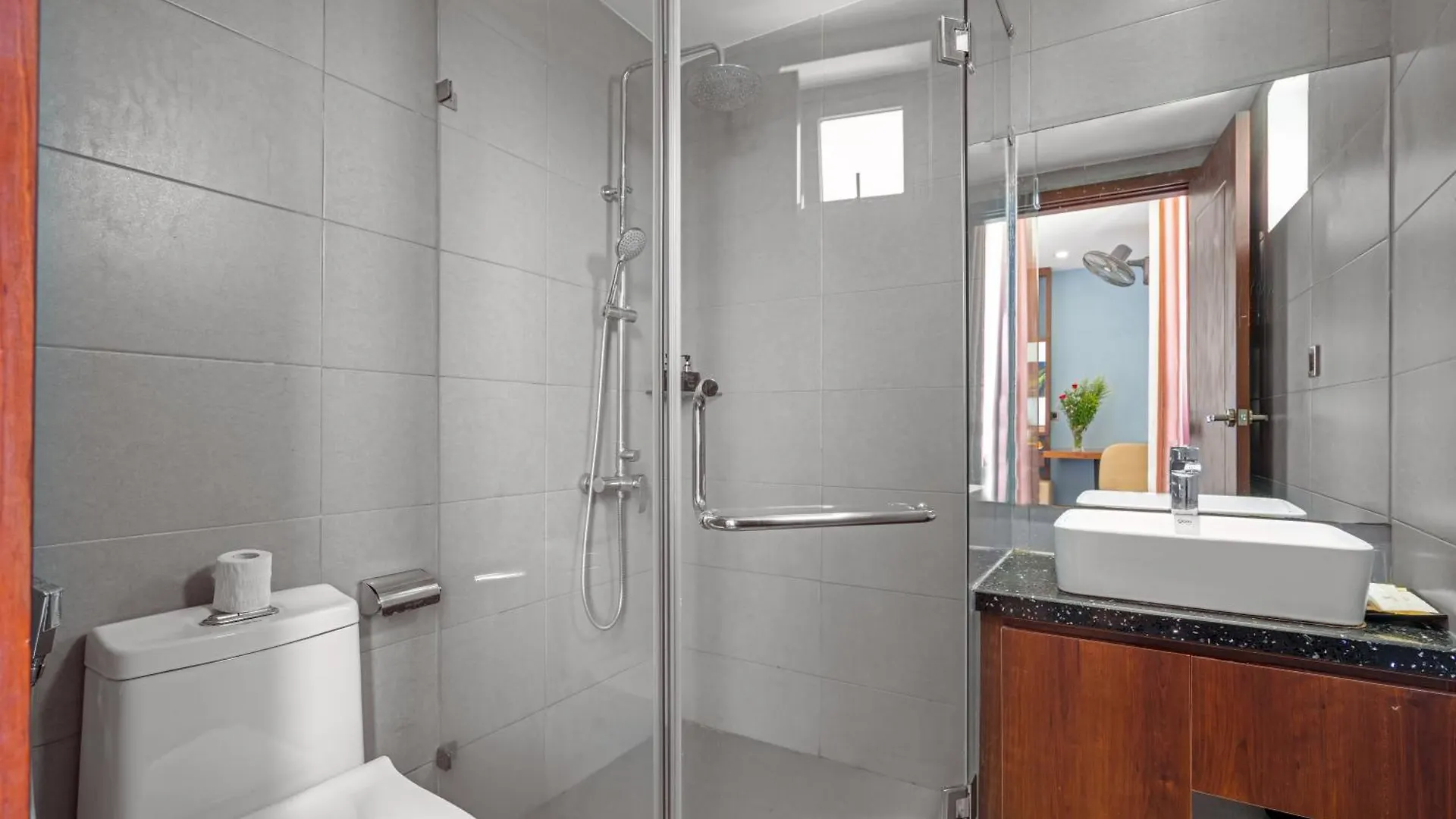 Diamond Hotel & Apartment Da Nang